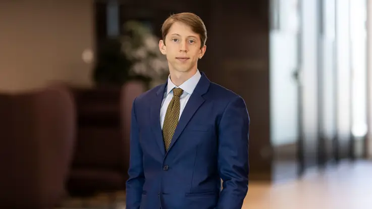 Julius Holm Nørremark hos Poul Schmith/Kammeradvokaten