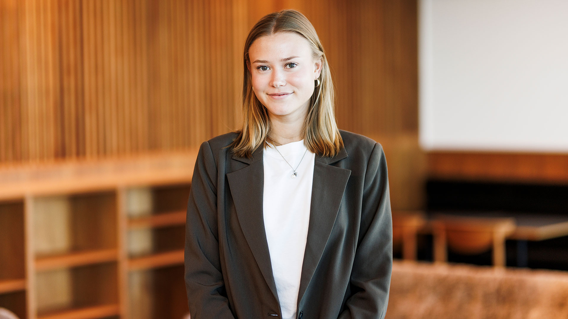 Marie Hertling at Poul Schmith