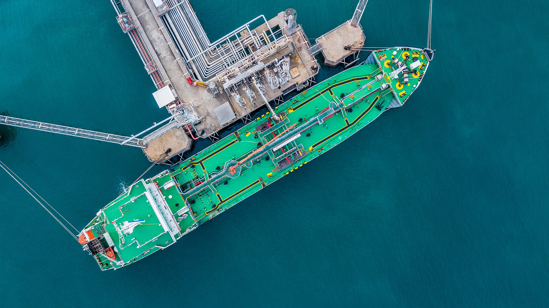 Offshore skib i havet