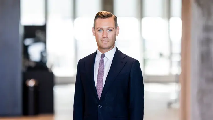 Frederik Simmelholt hos Poul Schmith/Kammeradvokaten