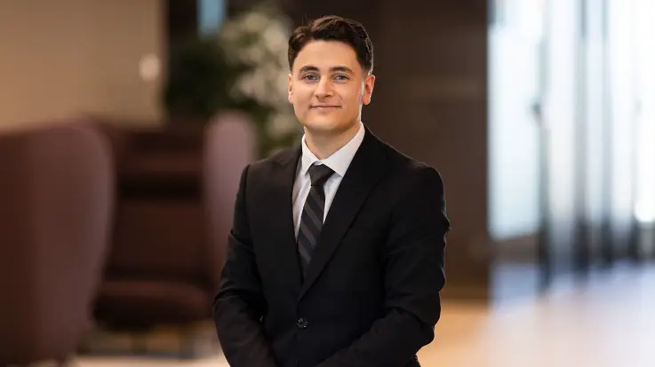 Cengiz Ahmet Kayan hos Poul Schmith/Kammeradvokaten