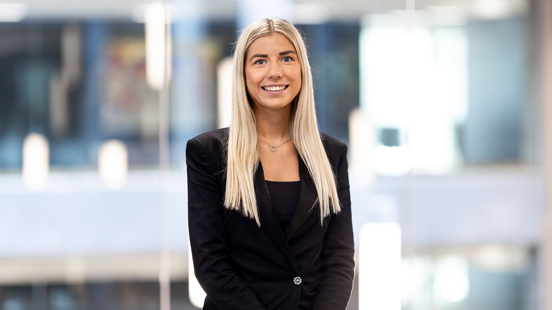 Line Kjærsgaard Junker at Poul Schmith