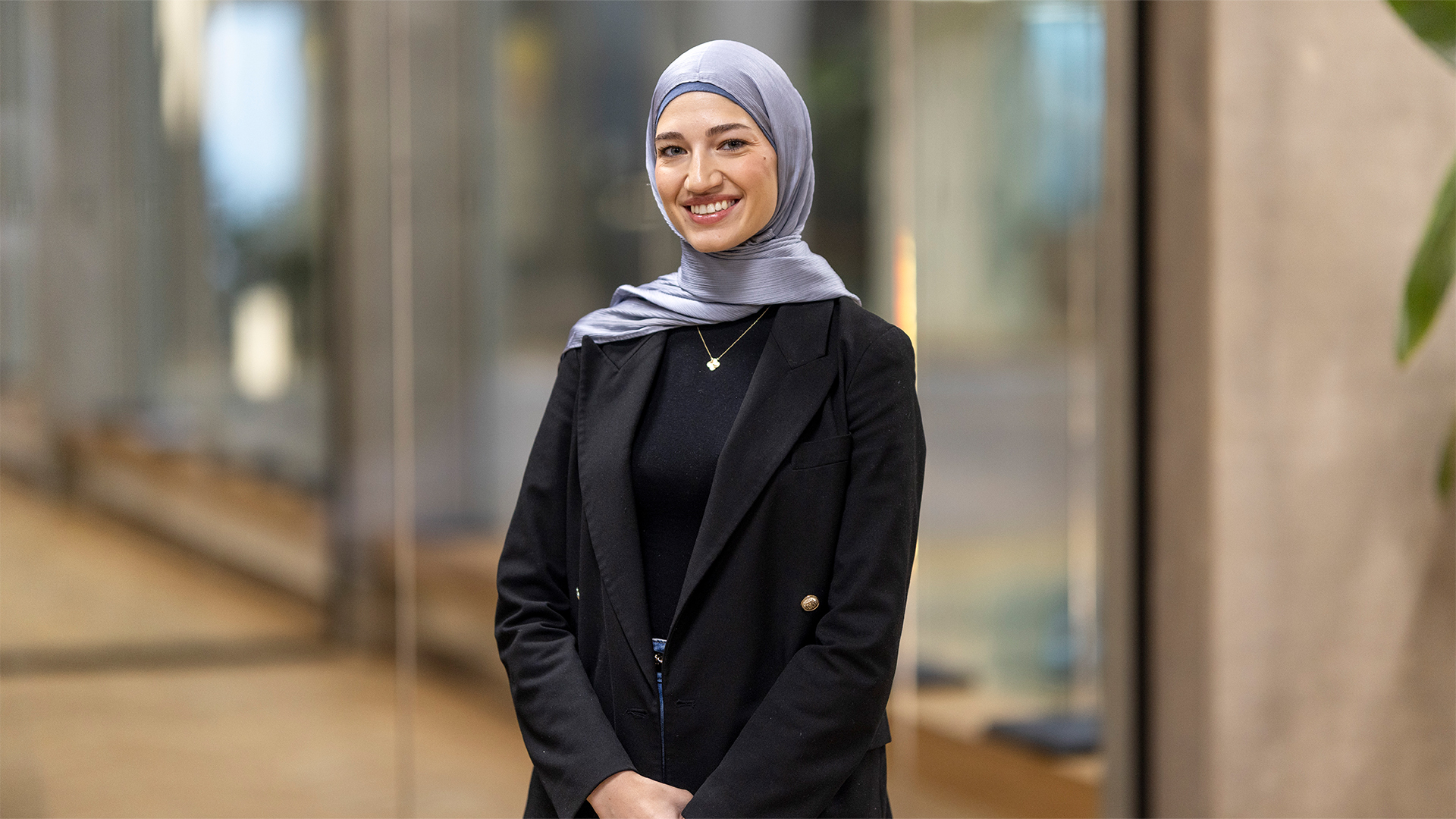 Sandie Wissam Dababech hos Poul Schmith/Kammeradvokaten