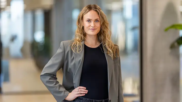 Caroline Holvad hos Poul Schmith/Kammeradvokaten