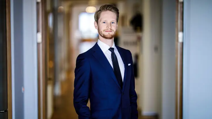 Frederik Svanebjerg hos Poul Schmith/Kammeradvokaten