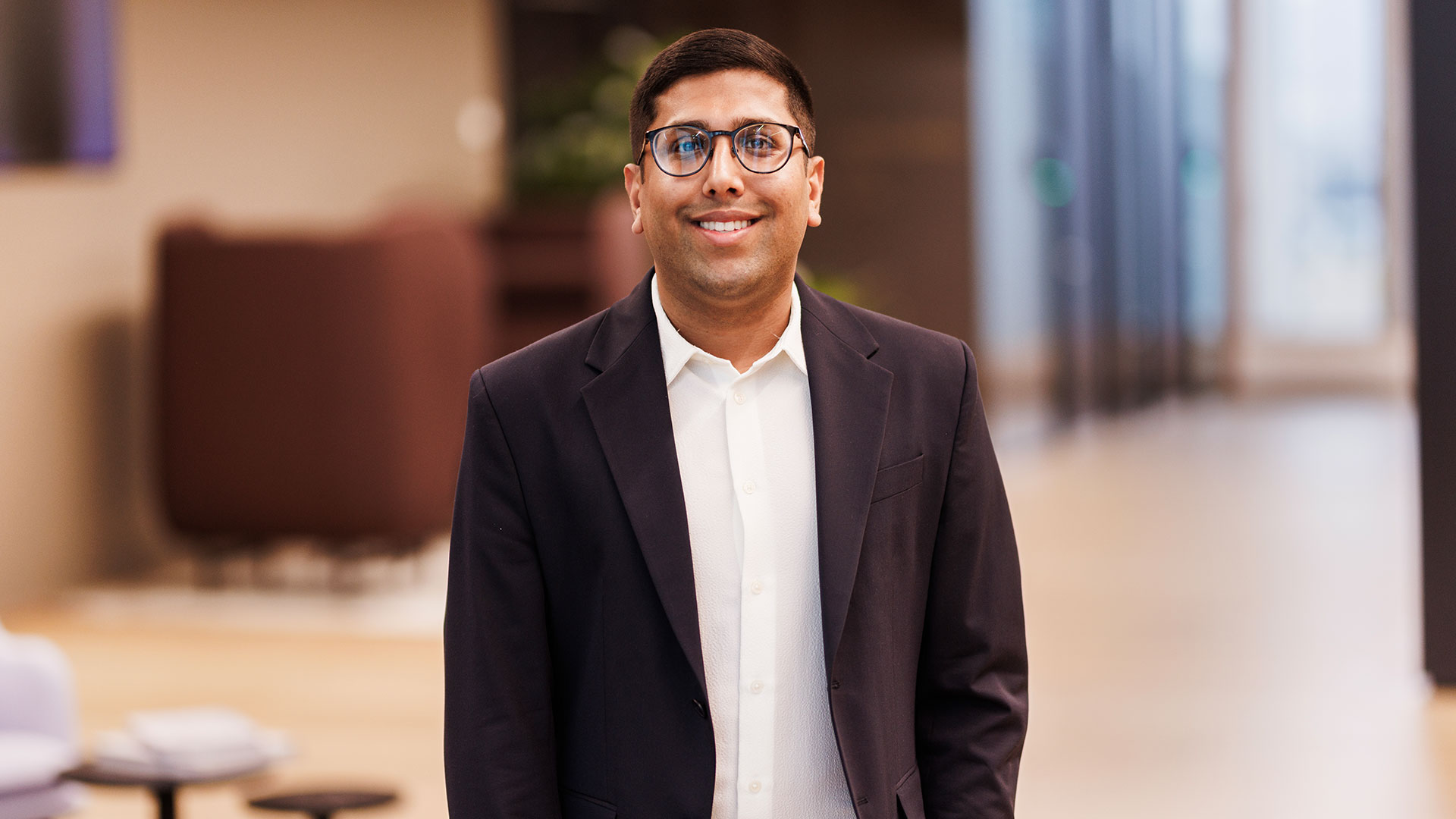 Shahzeb Asif hos Poul Schmith/Kammeradvokaten