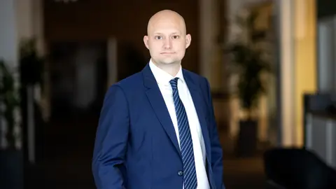 Max Mølholm Harborg hos Poul Schmith/Kammeradvokaten