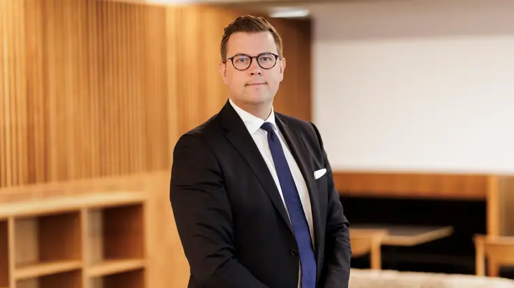 Mikkel Winther Løgsted hos Poul Schmith/Kammeradvokaten